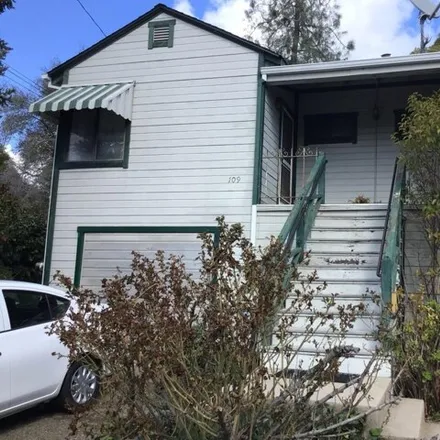 Buy this 2 bed house on 115 Pleasant Avenue in Auburn, CA 95603