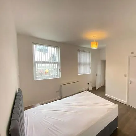 Image 3 - 275 Camden High Street, London, NW1 8QS, United Kingdom - Apartment for rent