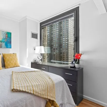 Image 4 - Lincoln Plaza Tower, 44 West 62nd Street, New York, NY 10023, USA - Apartment for sale