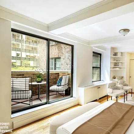 Buy this studio apartment on 10 MITCHELL PLACE 2E in New York