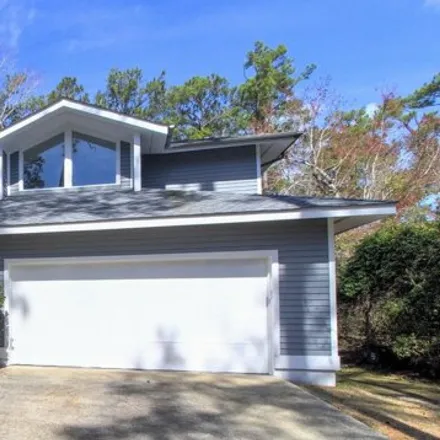 Image 1 - 304 Lord Granville Drive, Wildwood, Carteret County, NC 28557, USA - House for sale