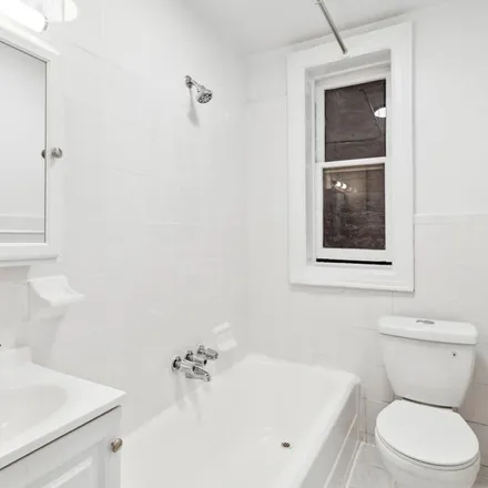 Image 1 - 294 Clinton Street, New York, NY 11201, USA - Townhouse for rent