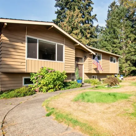 Buy this 3 bed house on 32457 56th Avenue South in Auburn, WA 98001