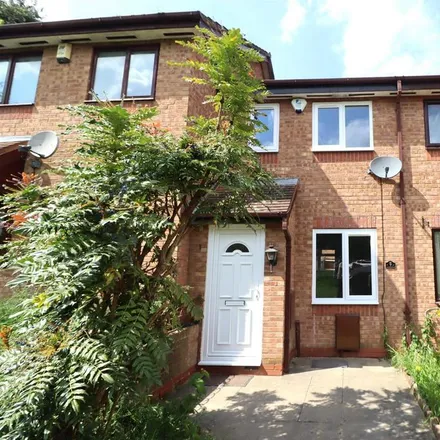 Rent this 2 bed townhouse on Stokesay Close in Nuneaton, CV11 5XJ