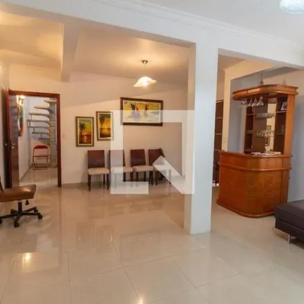 Rent this 3 bed house on Rua Bartolomeu Bondinelli in Vila Sônia, São Paulo - SP