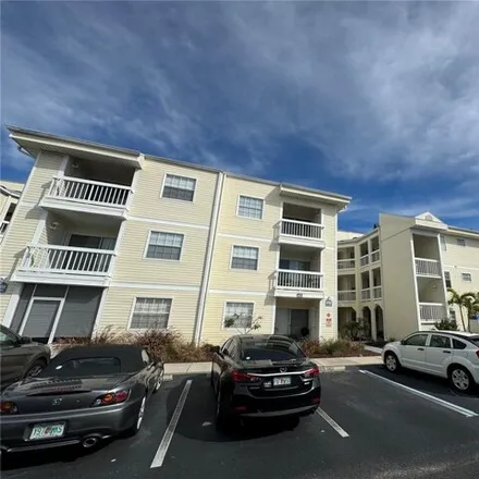 Buy this 1 bed condo on Stones Throw Circle North in Saint Petersburg, FL 33710