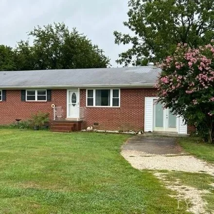 Buy this 3 bed house on 615 Church Street in Appomattox County, VA 24522