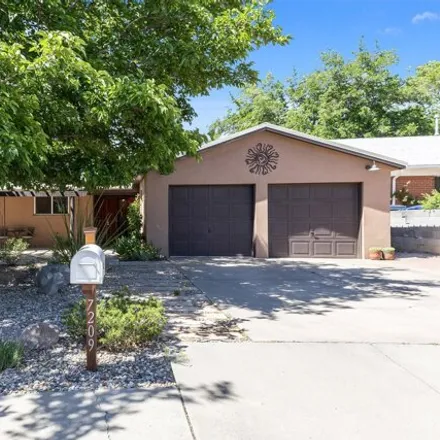 Buy this 3 bed house on 7211 Prairie Road Northeast in Albuquerque, NM 87109