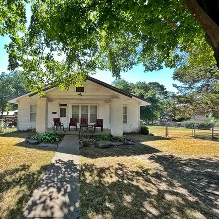 Buy this 3 bed house on 149 South Bluff Avenue in Tahlequah, OK 74464