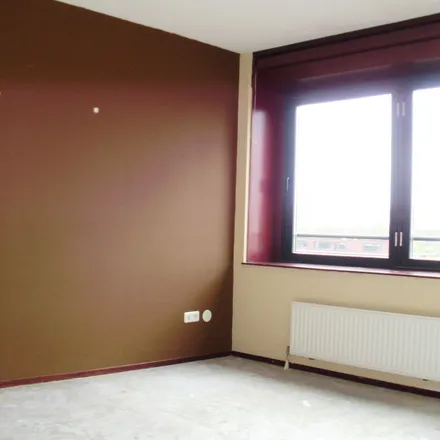 Rent this 2 bed apartment on New York I in Burgemeester van Stamplein, 2132 BW Hoofddorp