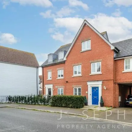 Buy this 4 bed townhouse on Meadow Crescent in East Suffolk, IP3 8GD