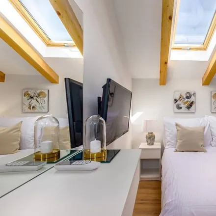 Rent this 6 bed house on Općina Škabrnja in Zadar County, Croatia