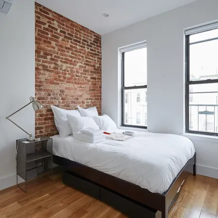 Rent this 4 bed apartment on 1867 Cornelia Street in New York, NY 11385