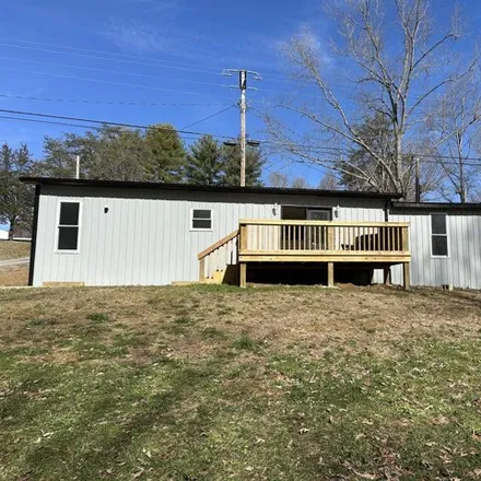 Buy this 3 bed house on 266 Hicks Lane in Russell County, KY 42544