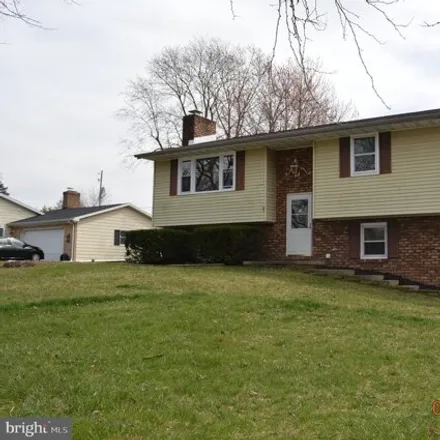 Buy this 4 bed house on East Street in Littlestown, Adams County