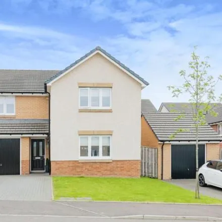 Buy this 4 bed house on Wellsgreen Gardens in Glasgow, G71 7WT