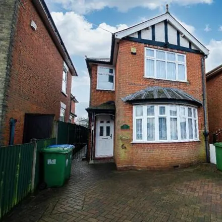 Buy this 2 bed house on 18 Florence Road in Southampton, SO19 9BS