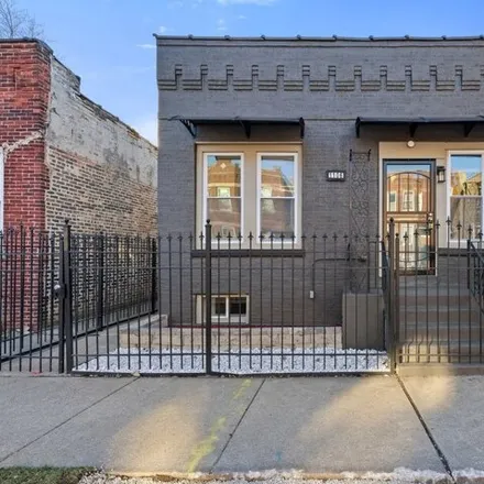 Image 1 - 1106 North Springfield Avenue, Chicago, IL 60651, USA - House for sale