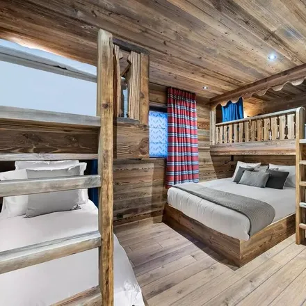 Rent this 6 bed house on Boulevard du France in 73440 Saint-Martin-de-Belleville, France