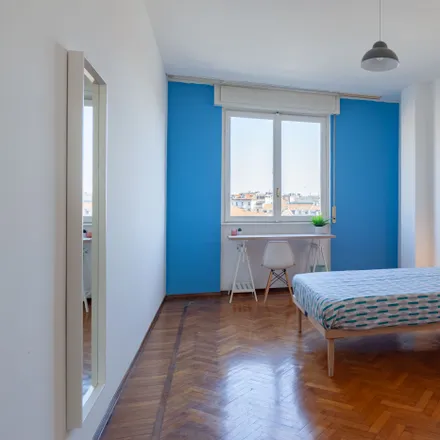 Rent this 3 bed room on Via Michelangelo Buonarroti in 15, 20145 Milan MI