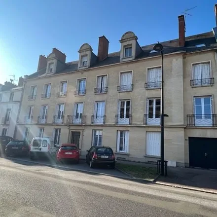 Rent this 4 bed apartment on 2 Rue de la Chaussée in 61000 Alençon, France