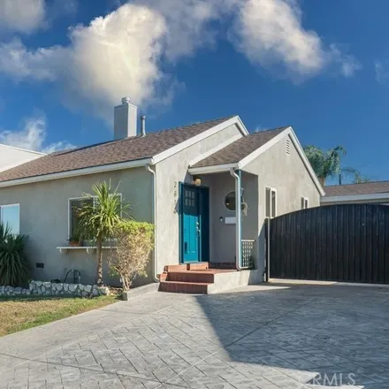 Buy this 3 bed house on 2814 Carlsbad Street in Redondo Beach, CA 90278