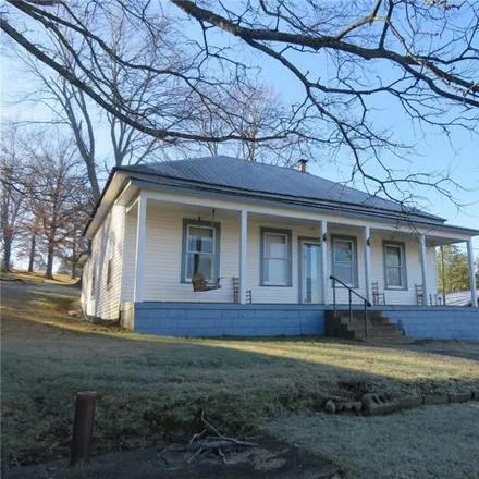 Buy this 2 bed house on 412 Temple Avenue in Ellington, Reynolds County