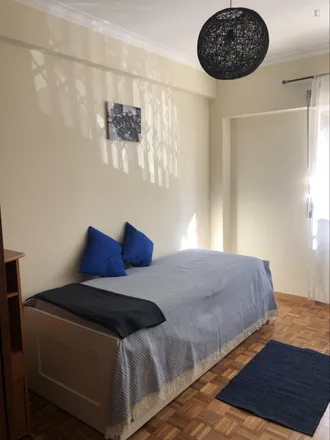 Rent this 2 bed room on Fidelidade e Seguros in Rua Adriano José da Silva, 2770-081 Oeiras
