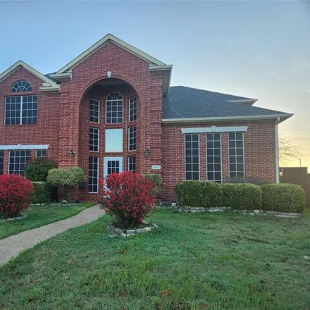 Buy this 6 bed house on 5844 Southampton Drive in Richardson, TX 75082