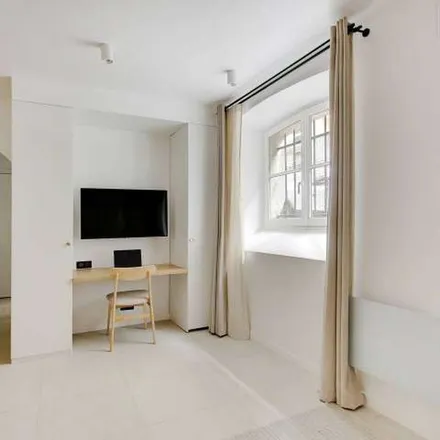 Image 2 - 24b Rue de Boulainvilliers, 75016 Paris, France - Apartment for rent
