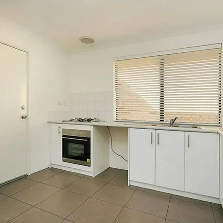 Image 3 - 7 Gowrie Approach, Canning Vale WA 6155, Australia - Apartment for rent