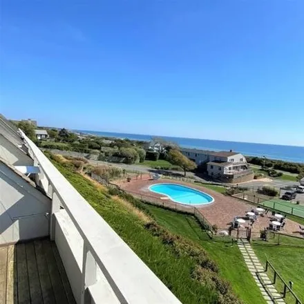 Image 1 - 19 Twin Pond Lane, Montauk, Suffolk County, NY 11954, USA - Apartment for sale