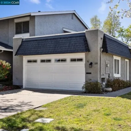 Buy this 3 bed townhouse on 1109 Glengarry Drive in Walnut Creek, CA 94596