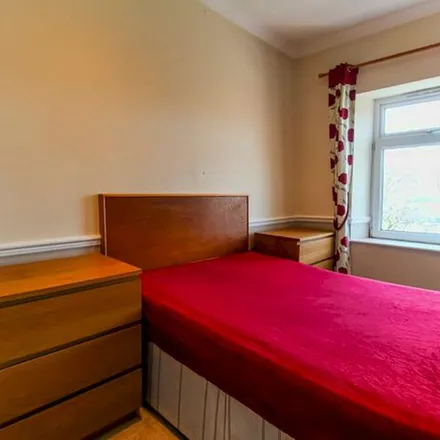 Rent this 2 bed apartment on Graig-yr-Helfa Road in Rhydyfelin, CF37 4AR