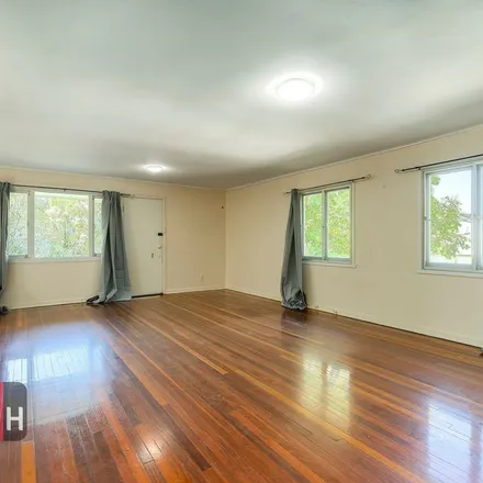Image 3 - 5 Sedgemoor Street, Stafford Heights QLD 4053, Australia - Apartment for rent