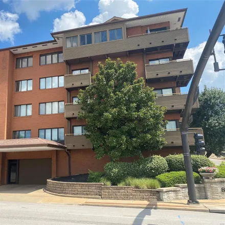 Buy this 3 bed condo on 230 South Brentwood Boulevard in Clayton, MO 63105