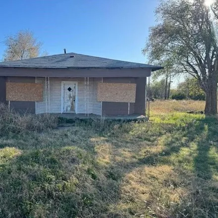 Buy this 2 bed house on 1161 West 6th Street in Quanah, TX 79252