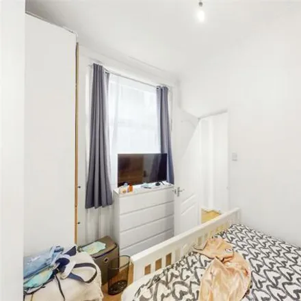 Image 6 - Puccino's, Station Approach, London, NW10 4UY, United Kingdom - Apartment for sale