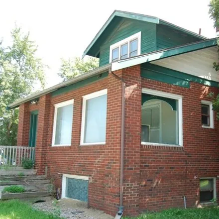 Buy this 5 bed house on Neil & Edgebrook in North Neil Street, Champaign