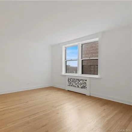 Image 5 - unnamed road, New York, NY 10471, USA - Apartment for sale