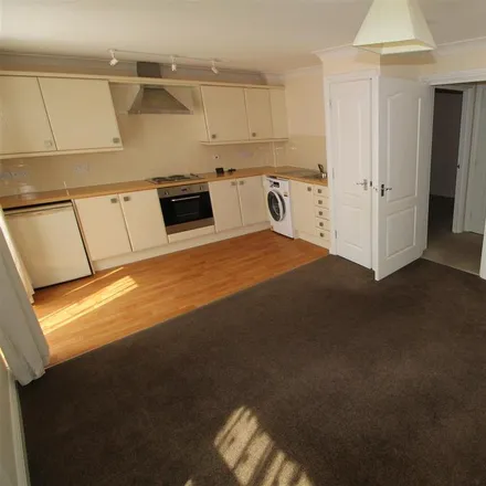 Image 3 - Connells, High Street North, Dunstable, LU6 1HX, United Kingdom - Apartment for rent