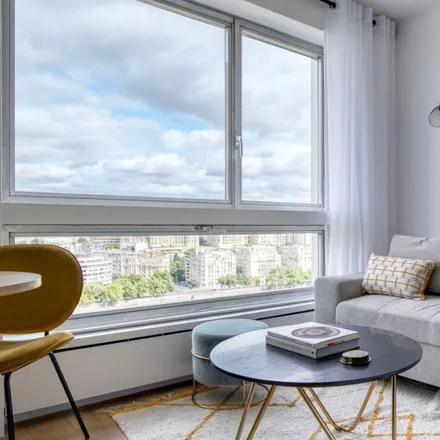 Rent this studio apartment on 32 d Quai de Grenelle in 75015 Paris, France