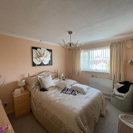 Image 7 - 36 Southdown, Worle, BS22 6PE, United Kingdom - House for rent