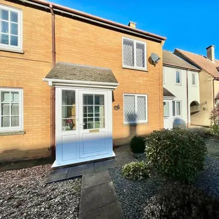 Buy this 2 bed townhouse on Dixons Road in Market Deeping, PE6 8AG