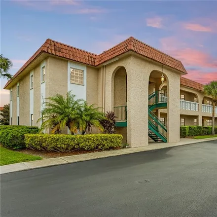 Image 1 - 1750 Belleair Forest Drive, Belleair, Pinellas County, FL 33756, USA - Condo for sale
