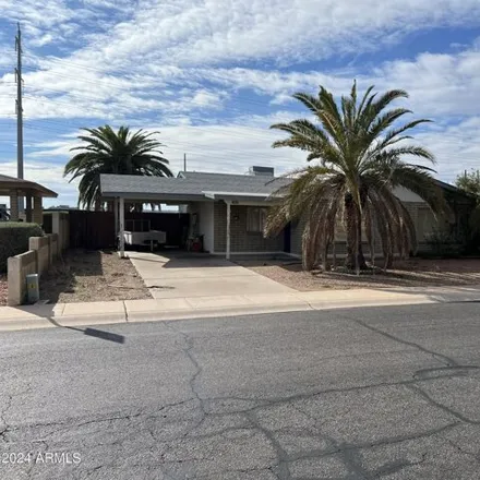 Buy this studio house on 6005 East Cicero Street in Maricopa County, AZ 85205