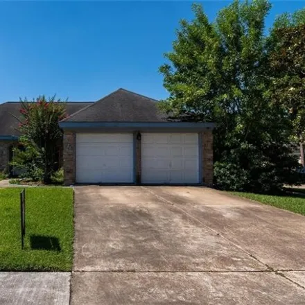 Rent this 4 bed house on 4035 Lotus Dr in Pearland, Texas