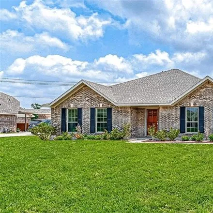 Rent this 4 bed house on unnamed road in League City, TX 77573
