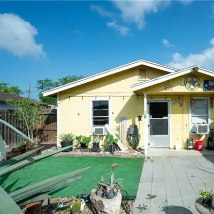 Buy this 2 bed house on 2812 Blake Street in Corpus Christi, TX 78405