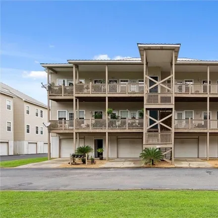Buy this 2 bed condo on 4 Yacht Club Drive in Park City, Daphne